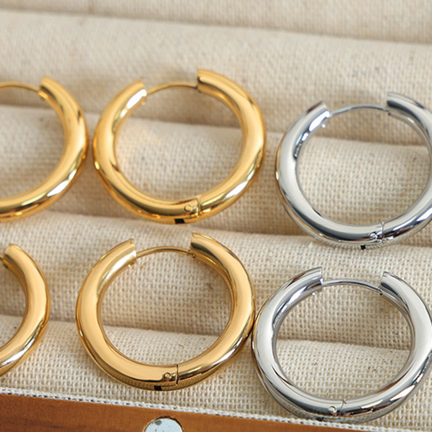 Huggie Earrings - Ell Soll Fashion