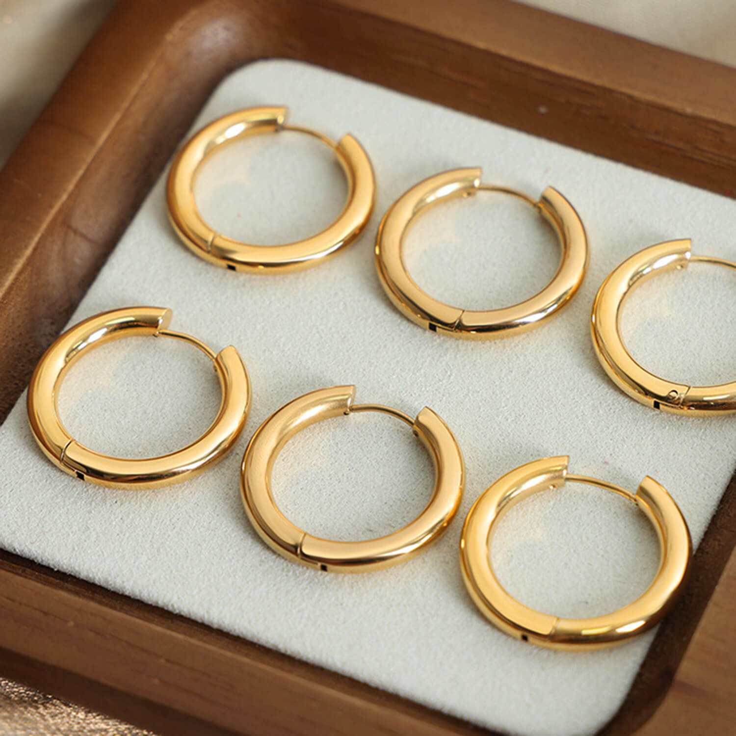 Huggie Earrings - Ell Soll Fashion