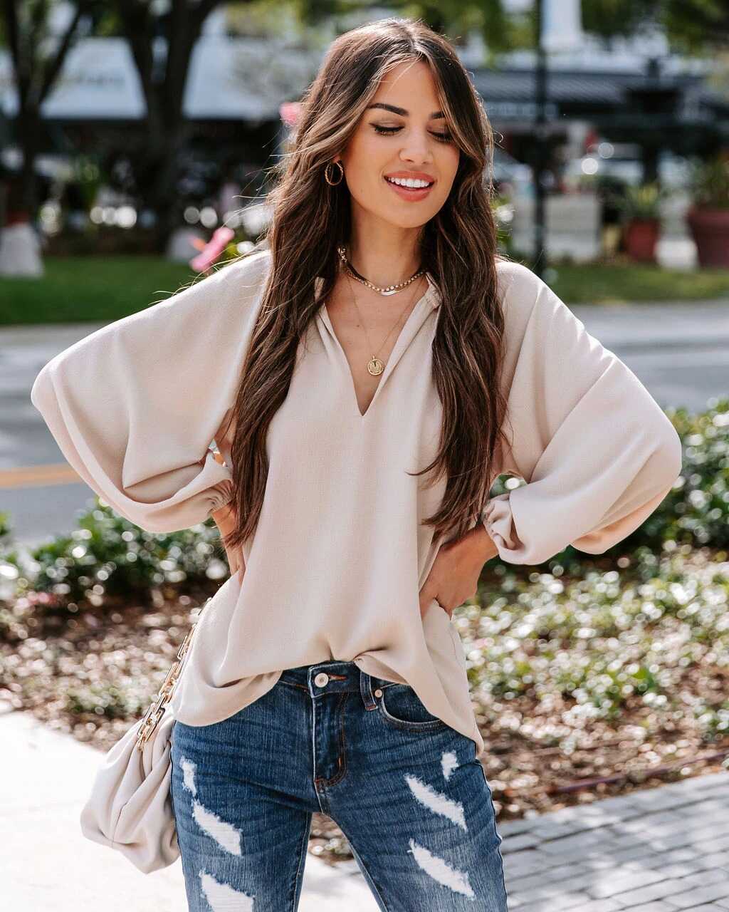 Long Sleeved V-Neck Shirt - Ell Soll