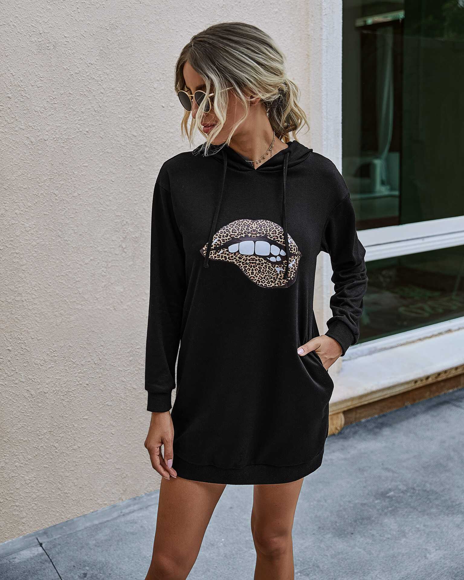 Lip Heat Hoodie - Ell Soll